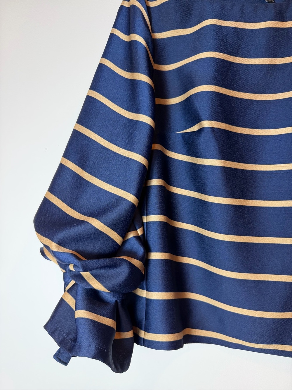 Banana Republic Navy Gold Striped Boatneck Blouse Tie Cuff Long Sleeve Office SM - Picture 6 of 11